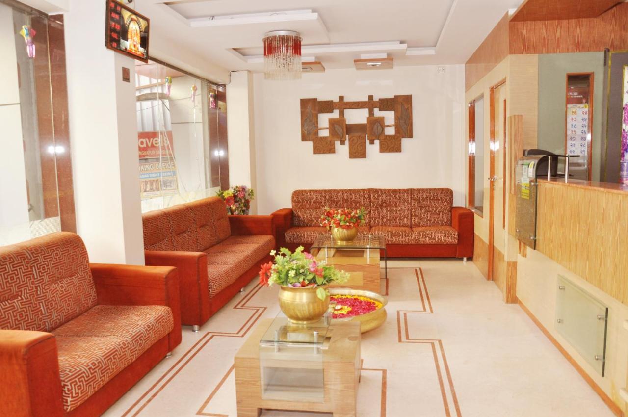 Hotel Sai Suraj Park Shirdi Exteriör bild