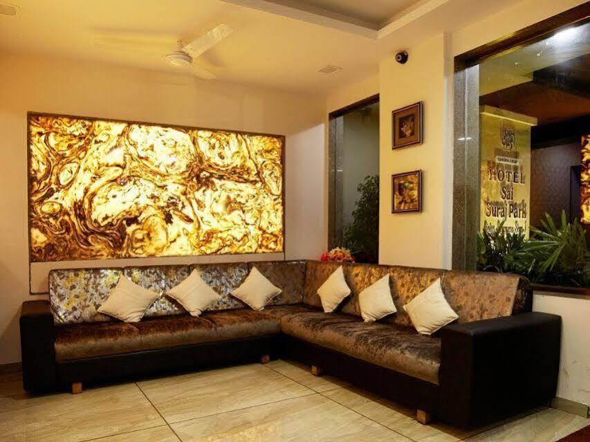 Hotel Sai Suraj Park Shirdi Exteriör bild