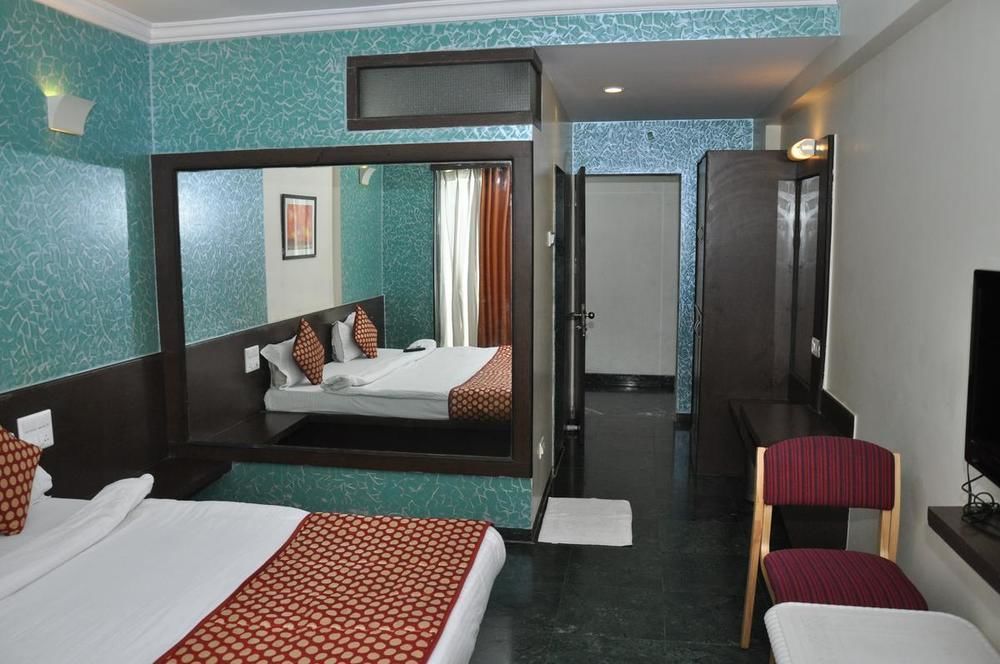 Hotel Sai Suraj Park Shirdi Exteriör bild